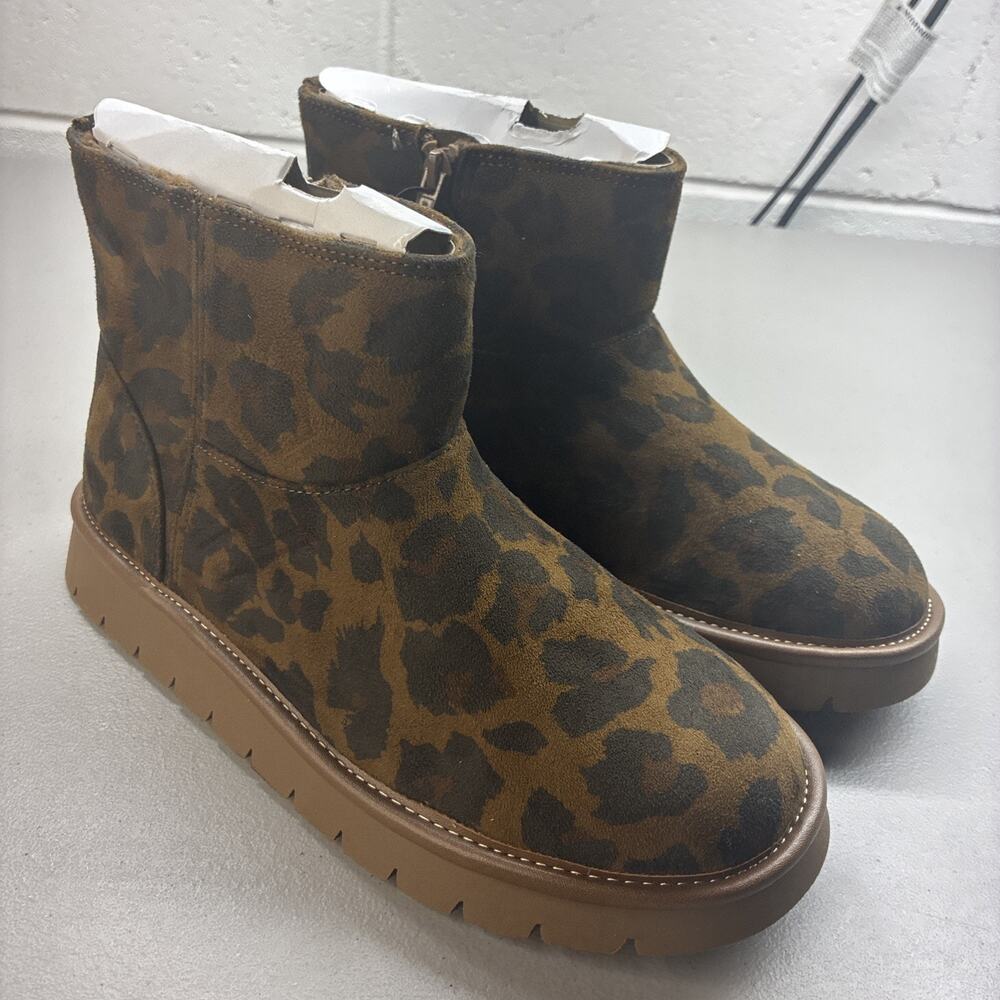 Universal Thread Womens Leopard Print Ankle Boots Brown Memory Foam Size 7 NEW